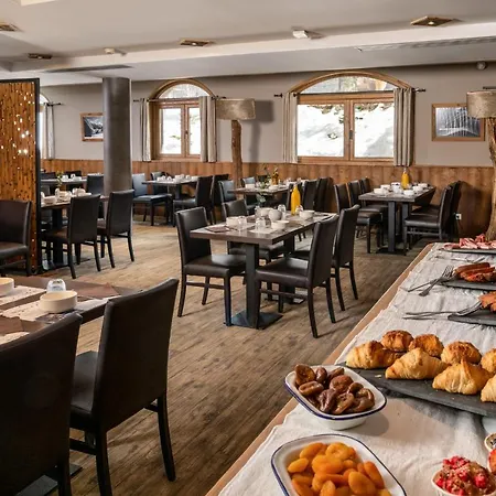 - Village Montana Hotel Val-d'Isere