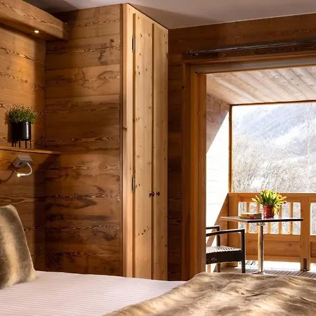 Hotel - & - Village Montana