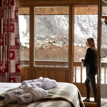 - & - Village Montana Hotel Val-dʼIsère